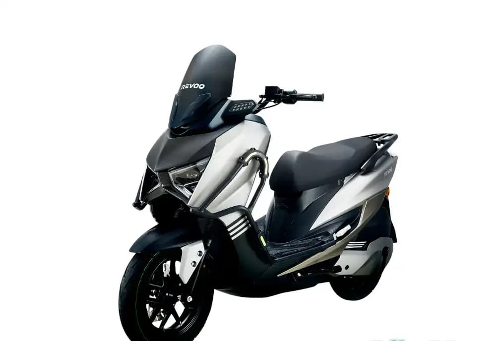 Revoo E52